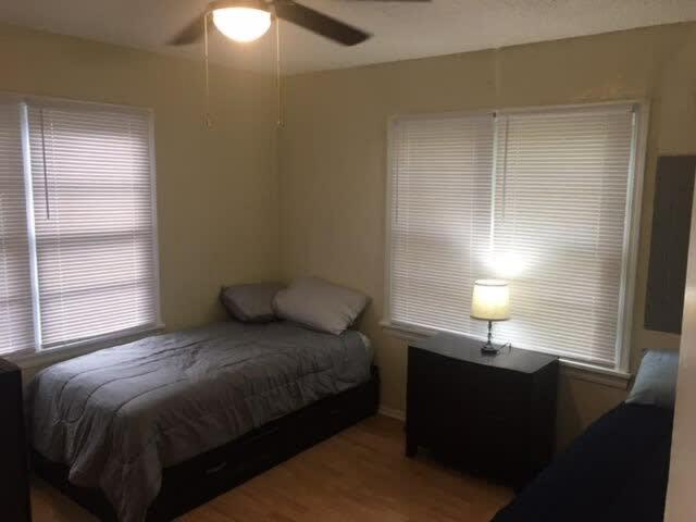 Comfortable 3 Bedroom Close To Base Sleeps 6 Lawton Esterno foto